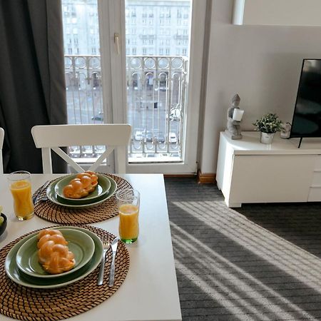 Plac Konstytucji 6 Orange - Apartament Dla 4 Osob - Bezplatny Parking - Free Parking - Piekny Widok Na Panorame Warszawy Varsovia Exterior foto