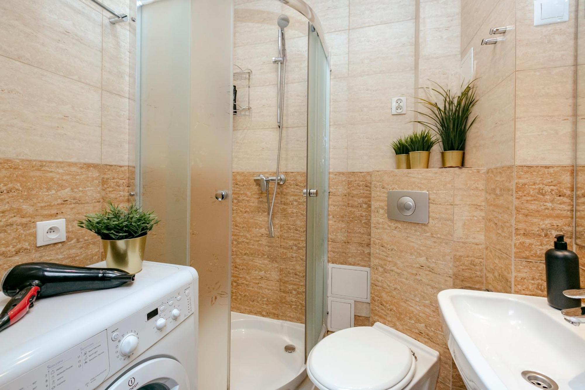 Plac Konstytucji 6 Orange - Apartament Dla 4 Osob - Bezplatny Parking - Free Parking - Piekny Widok Na Panorame Warszawy Varsovia Exterior foto