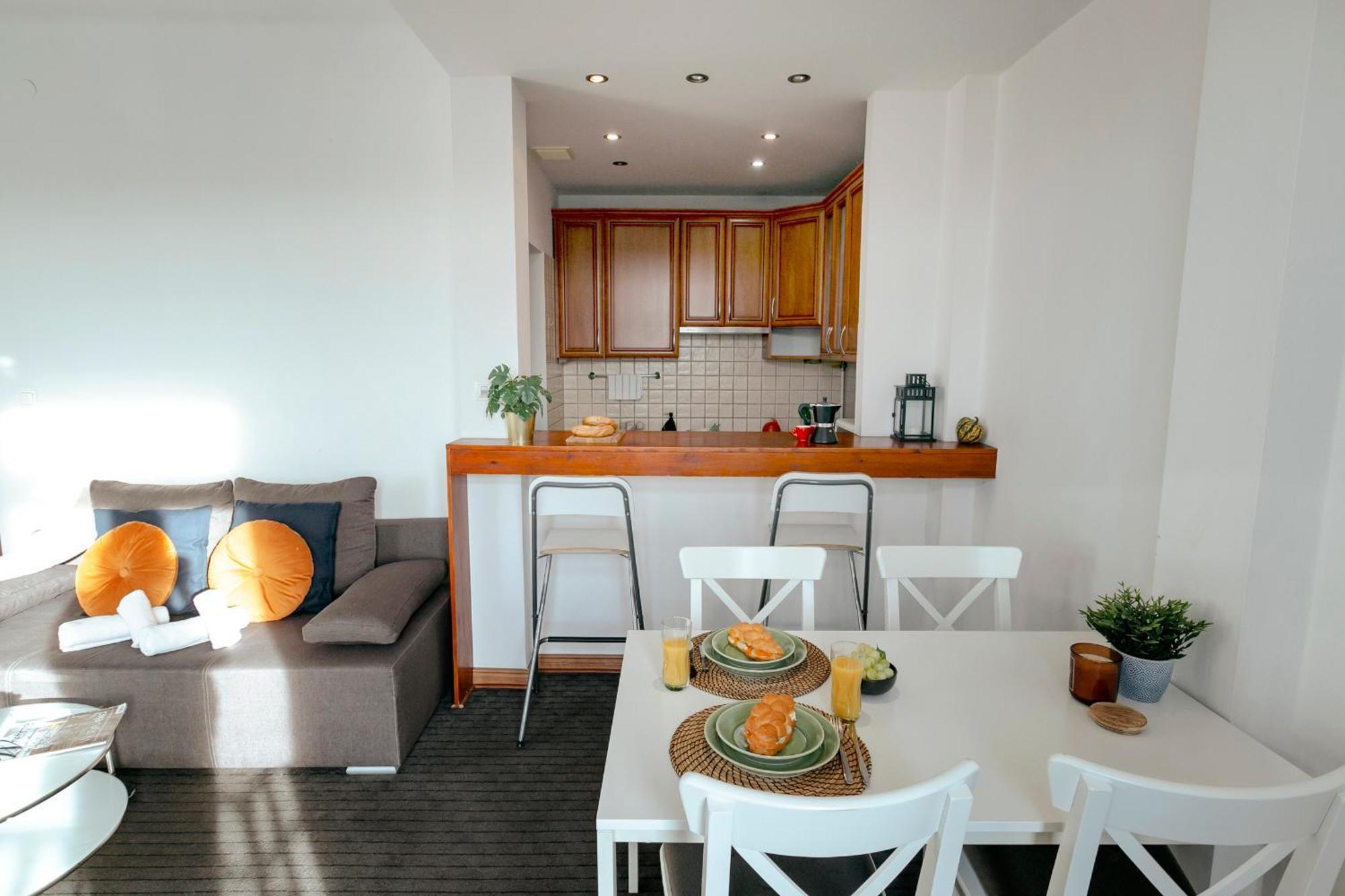 Plac Konstytucji 6 Orange - Apartament Dla 4 Osob - Bezplatny Parking - Free Parking - Piekny Widok Na Panorame Warszawy Varsovia Exterior foto